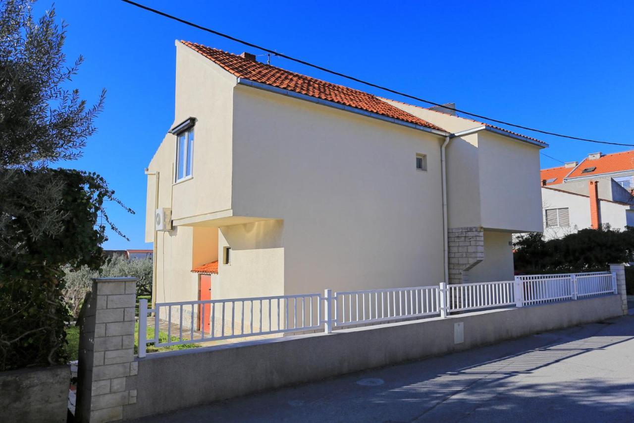 Apartments With A Parking Space Kastel Gomilica, Kastela - 19248 Extérieur photo